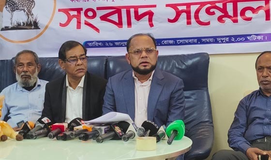 ভালুকায় ভাঙচুরের ঘটনায় স্বতন্ত্র প্রার্থীর সংবাদ সম্মেলন