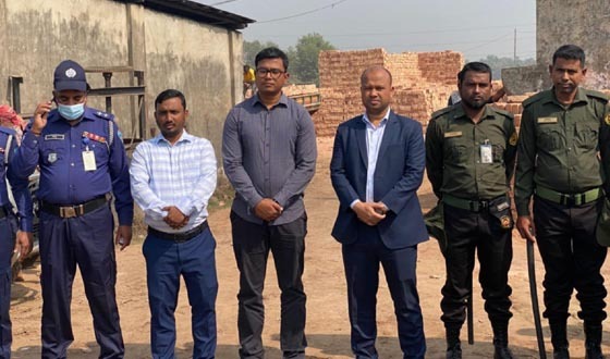 কুমিল্লায় দুইটি ইটভাটাকে ৬ লাখ টাকা জরিমানা