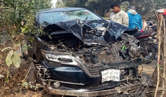 বিরলে সড়ক দূর্ঘটনায় নিহত ২, আহত ৪