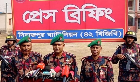দিনাজপুরে ৩৭ প্লাটুন বিজিবি মোবাইল ও স্ট্রাইকিং মোতায়েন