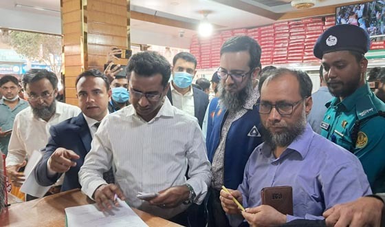 রাজশাহীতে বিএসটিআই’র লাইসেন্সবিহীন ২টি প্রতিষ্ঠানকে জরিমানা