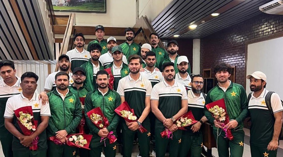 ঢাকায় পৌঁছালো পাকিস্তান দল