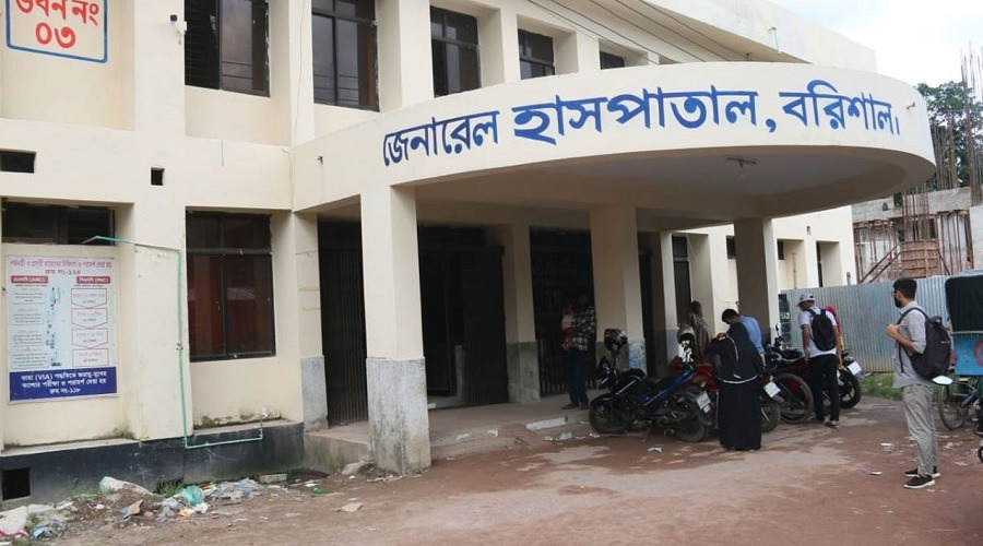 ৪ বছরেও শেষ হয়নি ২৫০ শয্যা বিশিষ্ট ভবন নির্মাণের কাজ