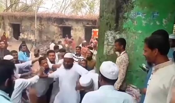 সরকারি চাল আত্মসাতের অভিযোগ তুলে ইউপি চেয়ারম্যানের ওপর হামলা