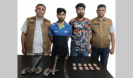 রাজশাহী মহানগরীতে ছিনতাইকারী চক্রের দুই সদস্য গ্রেপ্তার