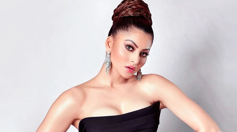 যে কারণে ভয়ে কুঁকড়ে আছেন ঊর্বশী