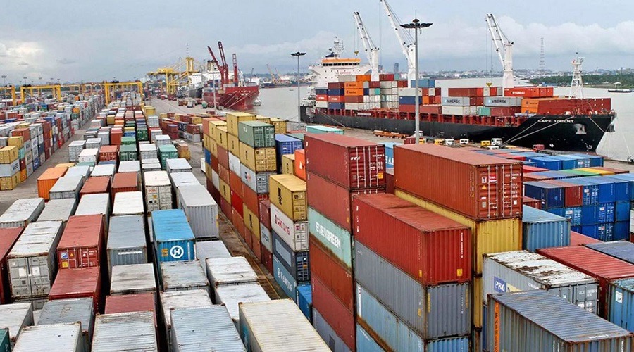 বিনিয়োগ স্থবিরতার মাঝেও যন্ত্রপাতি আমদানিতে গতি