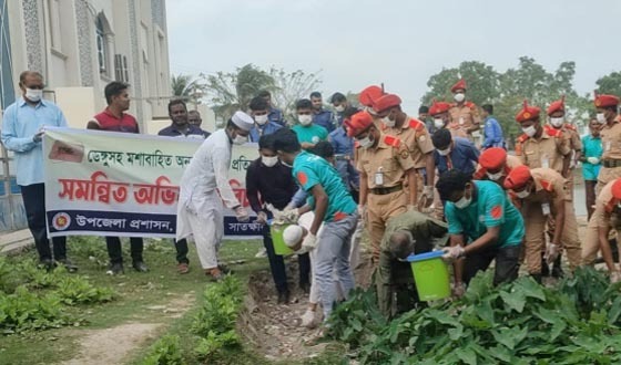 আশাশুনিতে ডেঙ্গুসহ মশাবাহিত রোগ প্রতিরোধে অভিযান