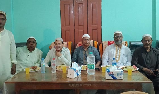 পোরশায় বিএনপি নেতার স্মরণে ইফতার ও দোয়া মাহফিল