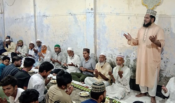 চাঁদপুর গাছতলা দরবার শরীফে ইফতার মাহফিল