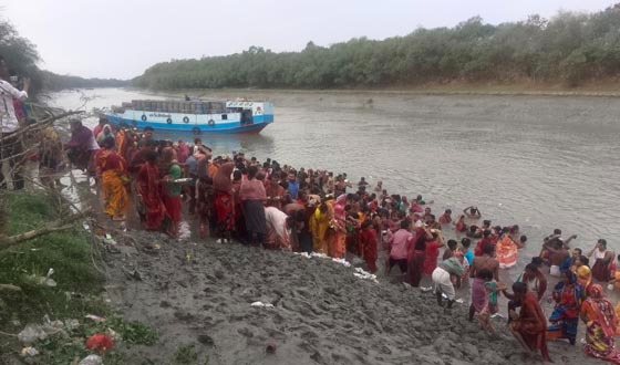 স্নানোৎসবে শেষ হলো ৪শ বছরের কপিলমুনি বারুণী মেলা