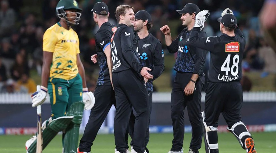 প্রোটিয়াদের বিপক্ষে সমতায় ফিরলো কিউইরা