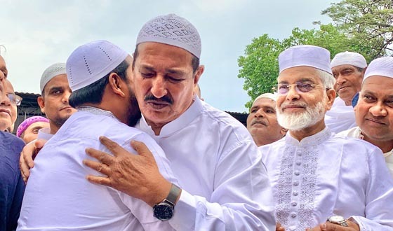 রাজশাহীতে ঈদের নামাজে শান্তি ও ভ্রাতৃত্বের বার্তা