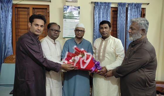 মাধবপুরে সাংবাদিক বাছির জামালের ঈদের শুভেচ্ছা বিনিময়