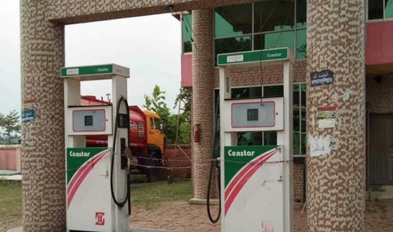 জ্বালানি তেল না থাকায় একমাত্র হিলি ফিলিং স্টেশন বন্ধ