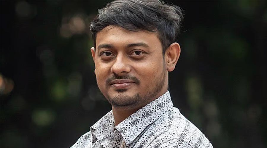 ৪ ঘণ্টা লাইনে থেকেও তেল পাননি নাসীরুদ্দীন, ফেসবুক পোস্টে ক্ষোভ