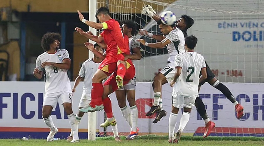 ভিয়েতনামের কাছে বাংলাদেশের অসহায় আত্মসমর্পণ