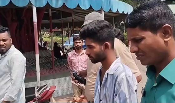 ব্যবসায়ীকে পিস্তল ও গুলির ছবি পাঠিয়ে চাঁদা দাবি, ছাত্রদল নেতা গ্রেপ্তার