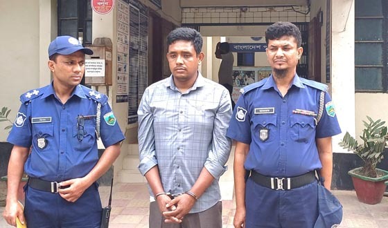 গাবতলীতে কৃষক লতিফকে কোদালের ঘাড়ি দিয়ে আঘাতে হত্যা