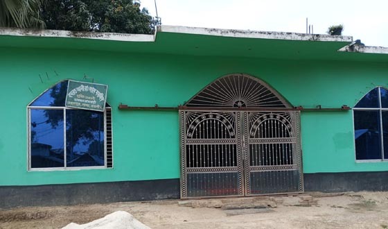 মান্দায় মসজিদ কমিটি গঠন নিয়ে উত্তেজনা